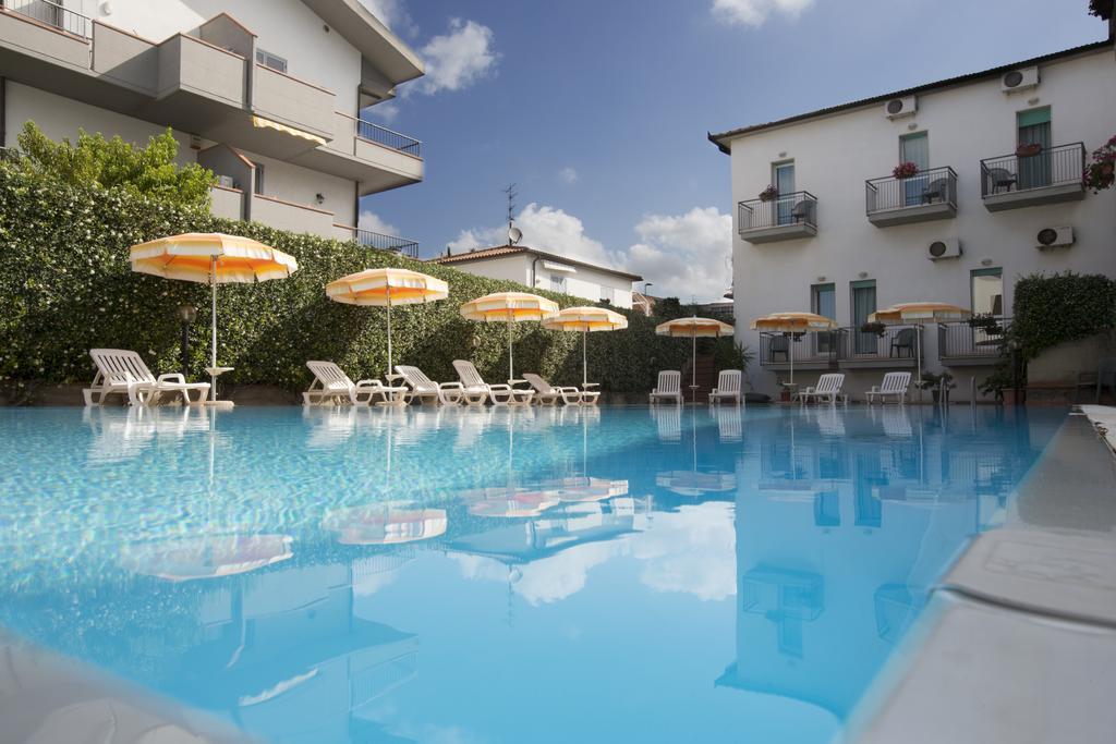 Hotel Rombino Fonteblanda Exterior photo